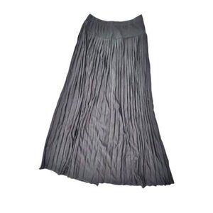 LUCKY & COCO BLACK PLEATED SKIRT ELASTIC‎ WAIST SIZE SMALL Casual Career Dressy